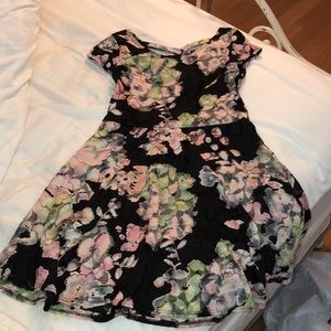 Girls’ Flowery Dress